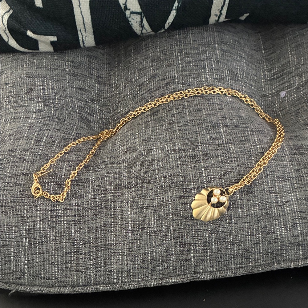 SoHo designs Gold Pendant Necklace long necklace wrap to show details - Picture 6 of 8